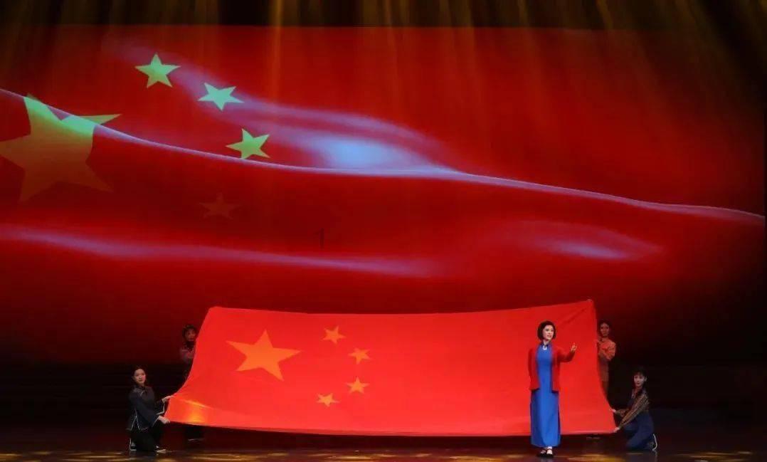 北大张老三多“叛逆”？当锅炉工、拒华为聘请，跑到国外当水管工
